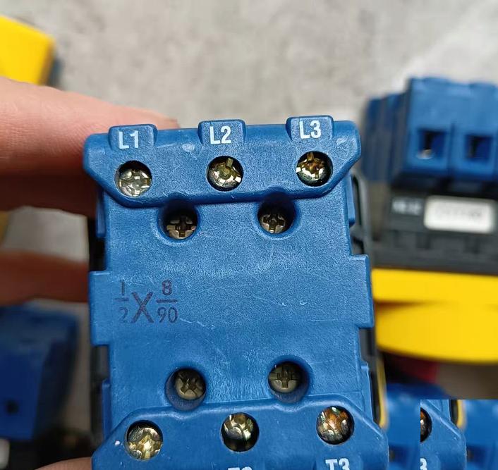 KG32 KRAUS NAIMER 1 100