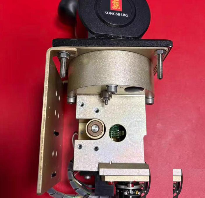 KONGSBERG LILAAS LF70L-01-125 LF70L-01-125 REV AART 358424
