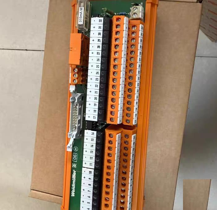 KONGSBERG Term module Dig lnp16ch sep supWeidmuller RSM 16O R 18-32vdc LPk2