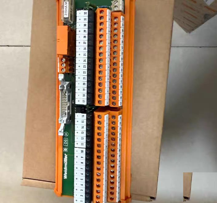 KONGSBERG Term module Dig lnp16ch sep supWeidmuller RSM 16O R 18-32vdc LPk2