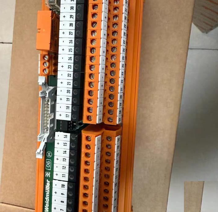 KONGSBERG Term module Dig lnp16ch sep supWeidmuller RSM 16O R 18-32vdc LPk2