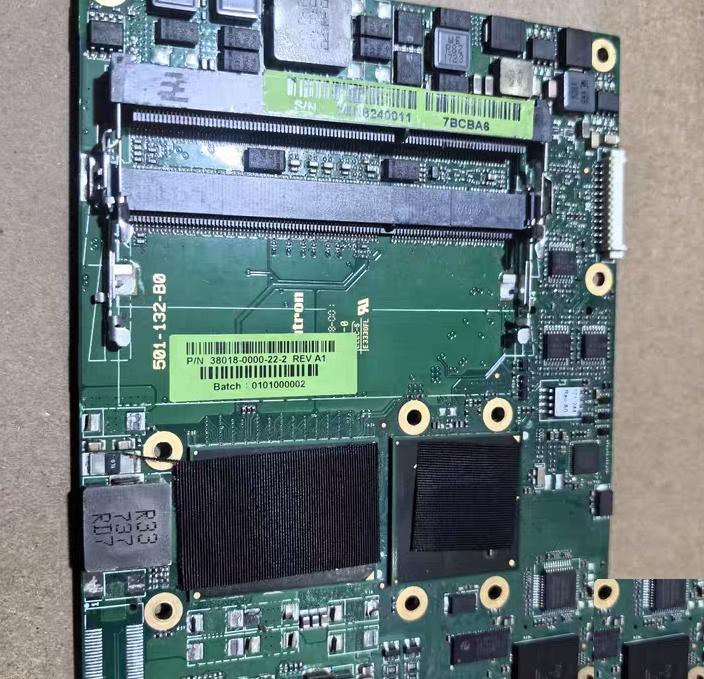 KONTRON 38018-0000-22-2 COMe-bSC2RXT i7-2655LE QM67 2 DDR3 HD3000 ATMEL AT97SC3204 USB PCIe LAN I O