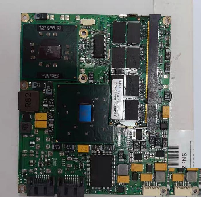 Kontron ME038-000010-1A RM007-164125-0A DDR1G50DIMM 1024MB Intel