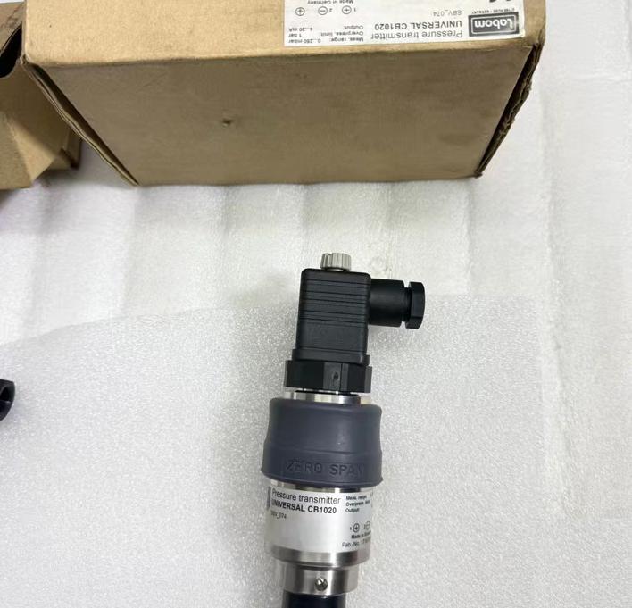LABOM UNIVERSAL CB1020 1718120 10 004 0-250mbar 4-20mA