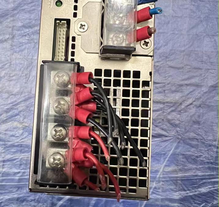 LCM600Q          24VDC 27A   5VDC 2A          10        150      200