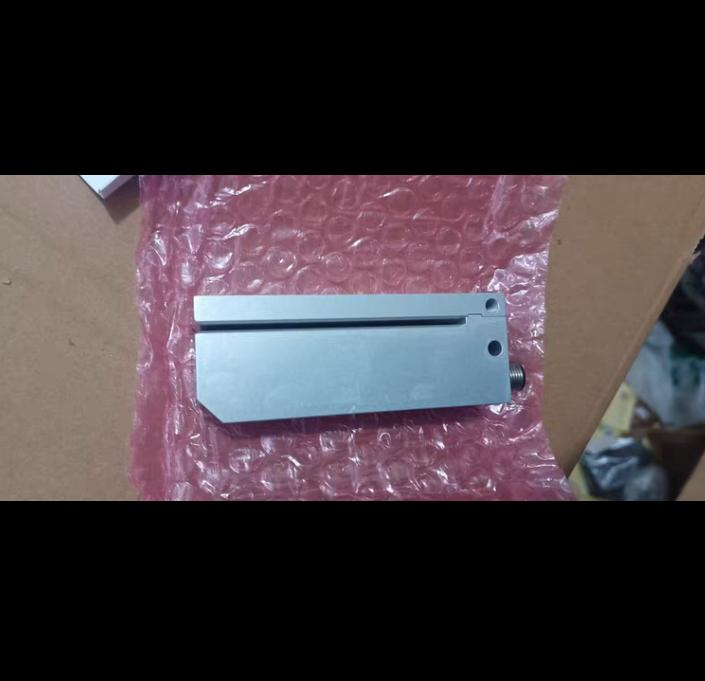 LEUZE GK14 24L 50026371 2 2200 N3-2