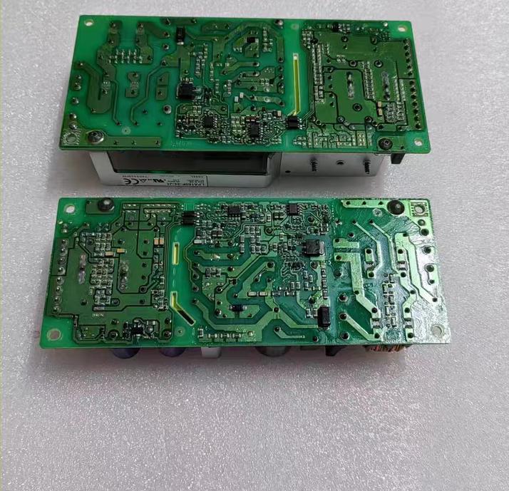 LFA150F-24-J1       24V 6 3A 150W  4 3A 100W