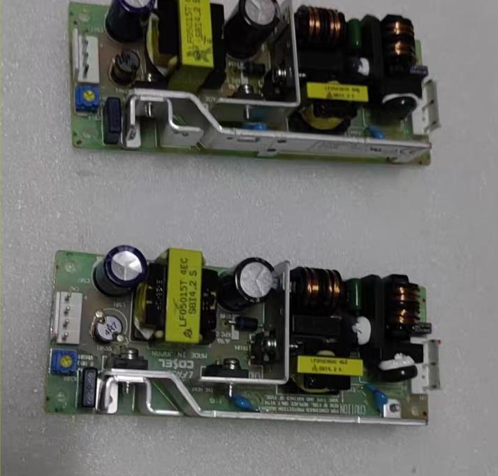 LFA50F-15-J1Y     15V3 5A AC100-240V 0 67A