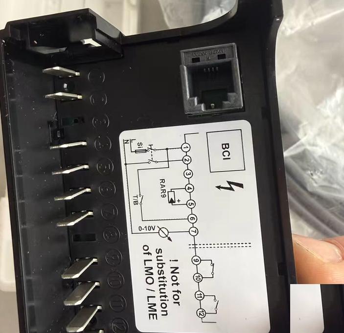 LFS1 11A2 LFS1 21A2 230V 50-60Hz