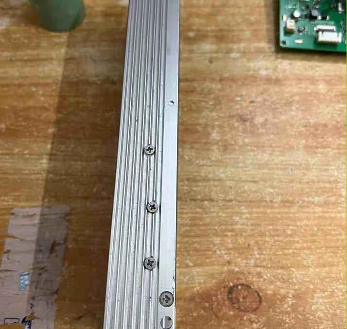 LMF500-23B12UH       12V 41 7A