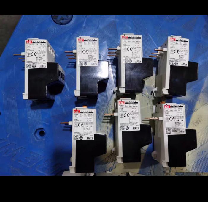 LS GTH-22 3 8 5 7-10 A AC380 440V3 7
