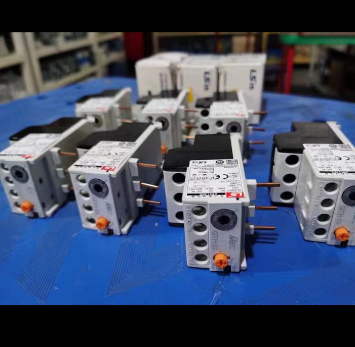 LS GTH-22 3 8 5 7-10 A AC380 440V3 7