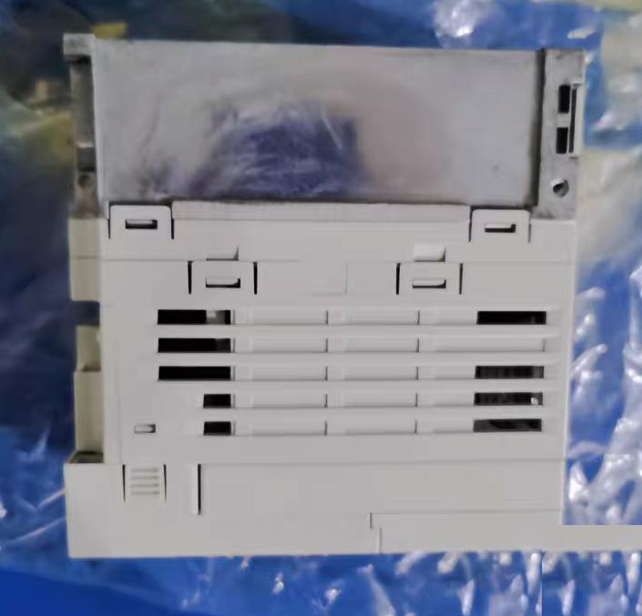 LS LSLV0008S100-2EONNS 200-240V 0-400V 3 0 01-400Hz 1 9kVA 1