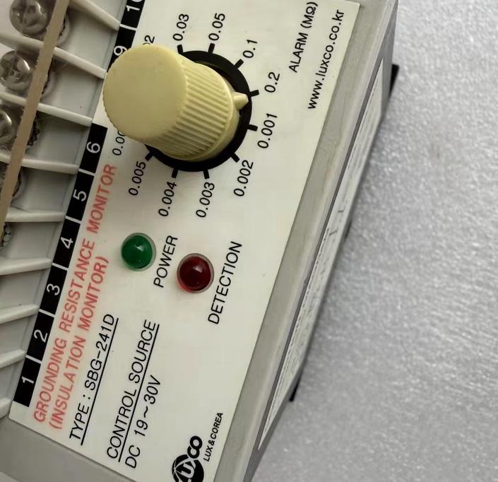 LUXCO SBMG-241D DC19-30ｖ 250ｖ