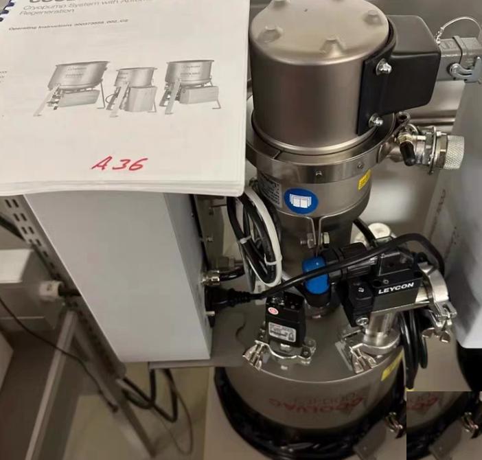 Leybold Coolvac 2000 iCL Cryo Pump 8 10