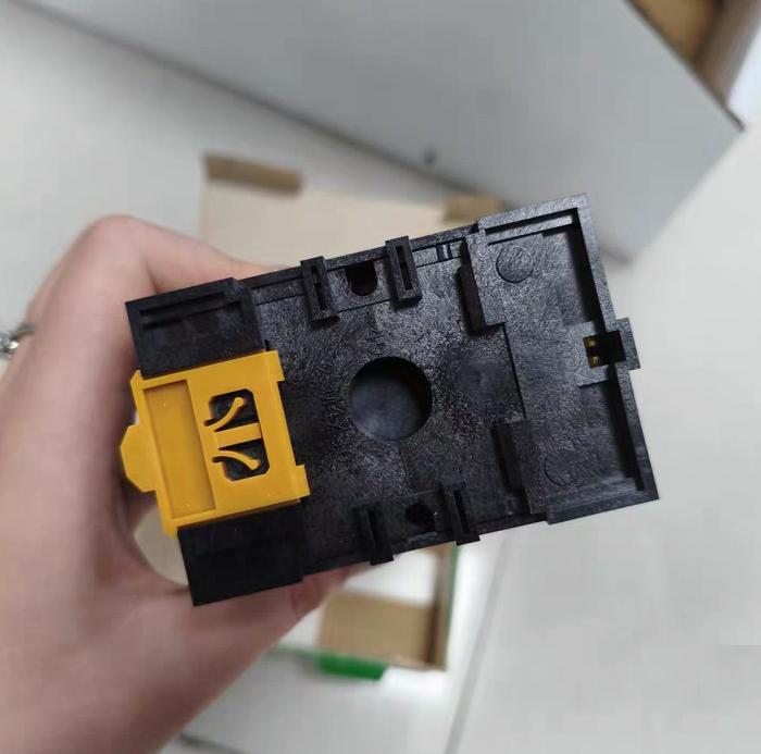 M-SYSTEM ARB-4142-H Pt100 -200 200℃ 220V AC