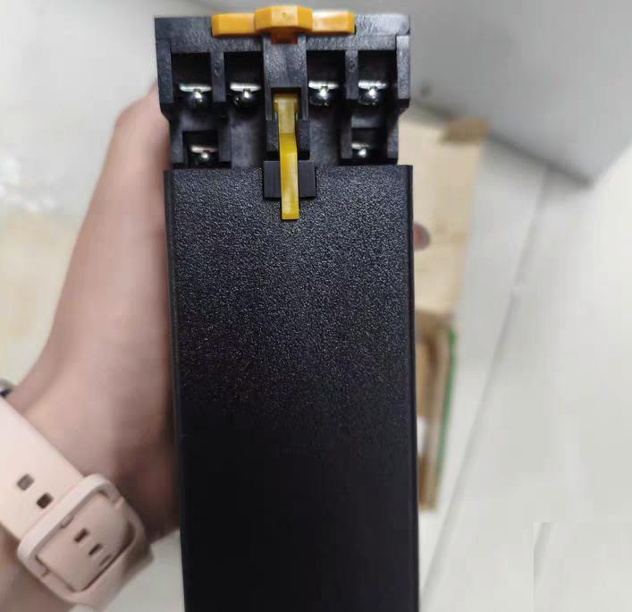 M-SYSTEM ARB-4142-H Pt100 -200 200℃ 220V AC