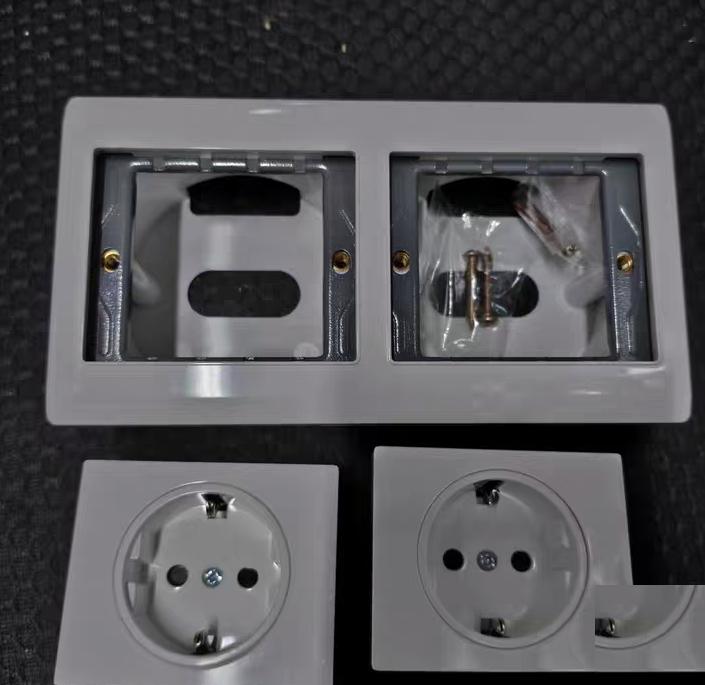 MACZ2-2-2A 250V 16A IP22 86