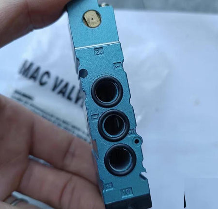 MAC 52A-11-A0B-GM-GEM0-1KJ 400