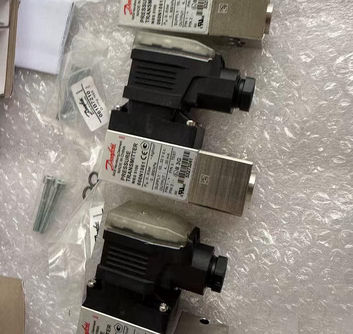 MBS 5100 060N1061 0-6bar 4-20mA 10-32V 4