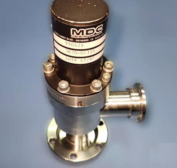 MDC 990429 AMAT 3870-01335 APPLIED MATERIALS VALVE PNEU-ACT RTANG 1OD 2 75CF AIR-OPE 3870-01335AV-100M-P-1039CF35 KF25 5
