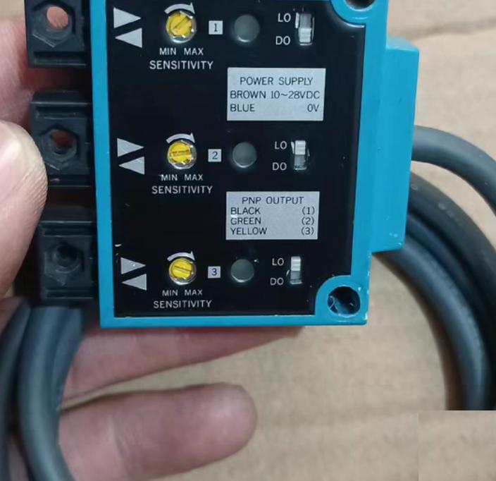 MICRO SWITCH FE5F-2MC6-M 1 FE5F-2MF6 1 FE5F-3RF6-HE 1 FE5F-2RC6-M 1 4 130 3-5