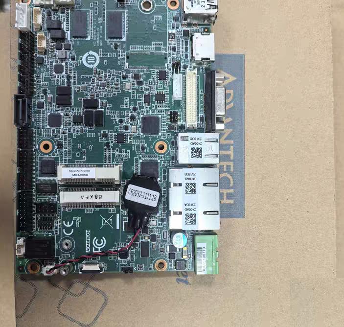 MIO-5850 J1900 275G2