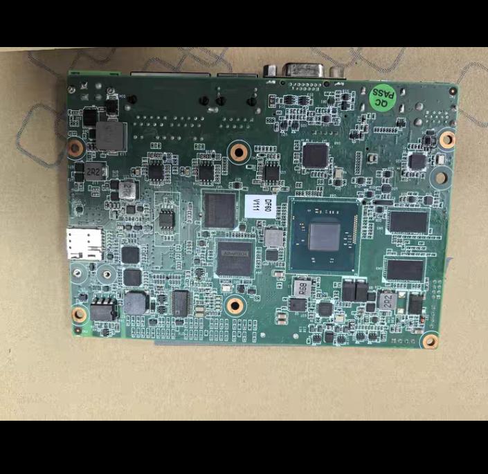 MIO-5850 J1900 275G2