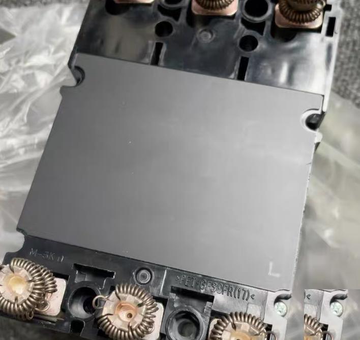 MITSUBISHI NF125-SW 15A 3P AC220V