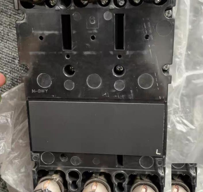MITSUBISHI NF250-SW 3P 200A