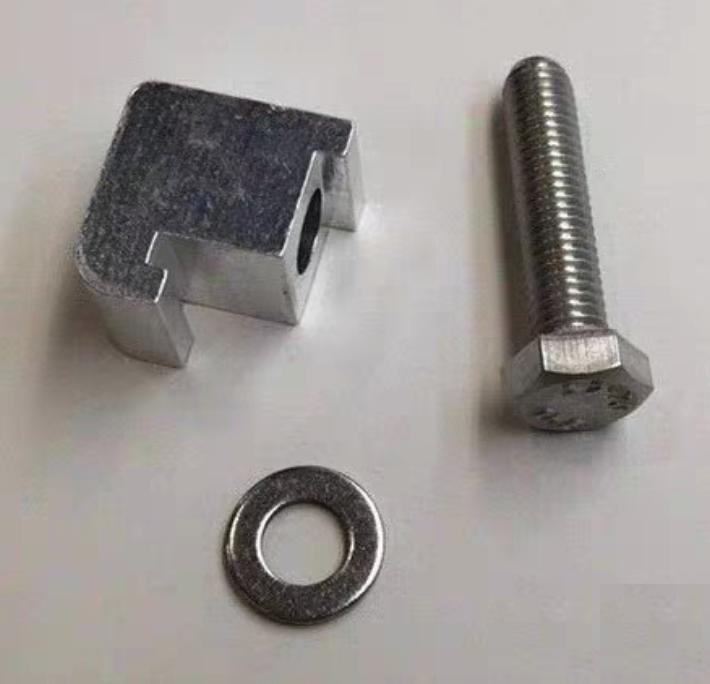 MKS 100761006 16 Single Claw Flange Clamp ISO-MF Sizes NW63 to NW100 M8 Thread It is important that the clamps or bolts not be over tightened or warping of the flanges could result The torque rating for clamps and bolts is 7 to 10 pounds per foot