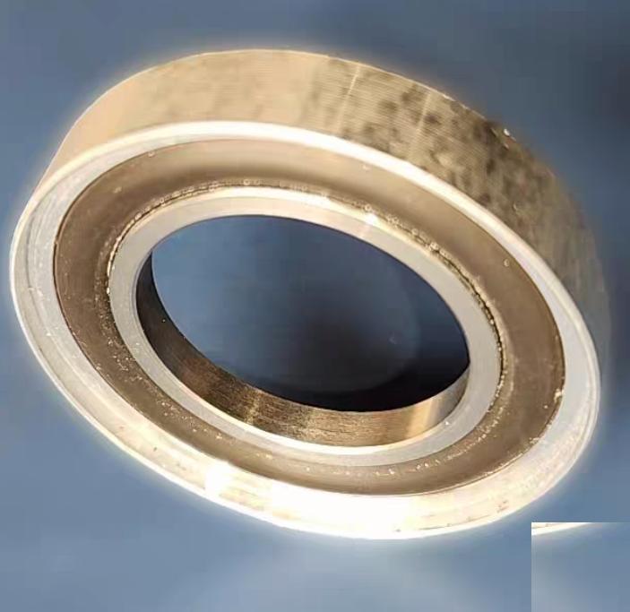 MKS 100936525 1 1 The 100936525 Overpressure Centering Ring Assembly is designed for NW25 size ISO-KF vacuum flanges and features a Viton® O-ring aluminum construction and an aluminum overpressure ring