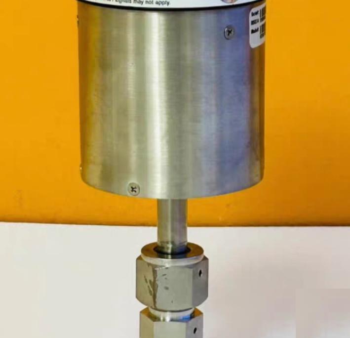 MKS 631 631D01TBFP 1000 10 VDC