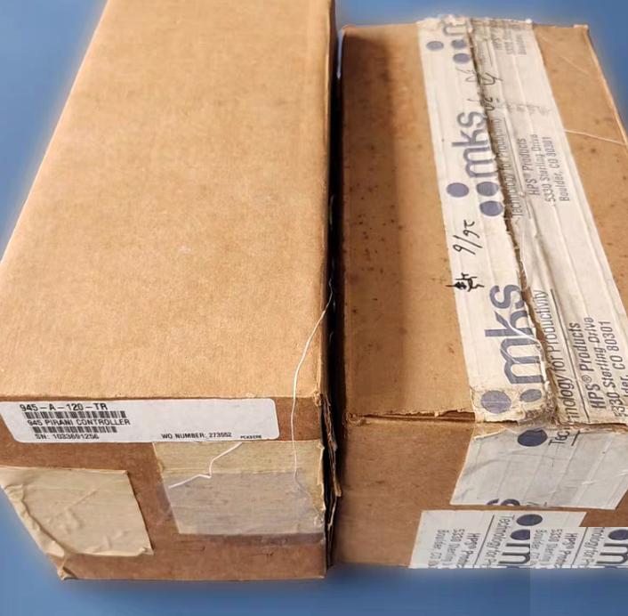 MKS 945-A-120-TR 120 volts Torr readout 2
