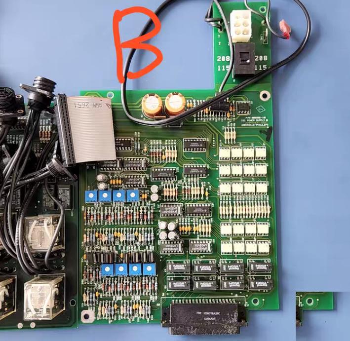 MKS GP ION GAUGE P S 332102 A B BOARD A B