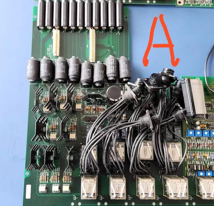 MKS GP ION GAUGE P S 332102 A B BOARD A B