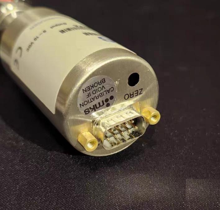 MKS Instruments 722B12TCE2FA Baratron - 13 332