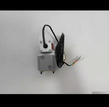 MOOG 772K240