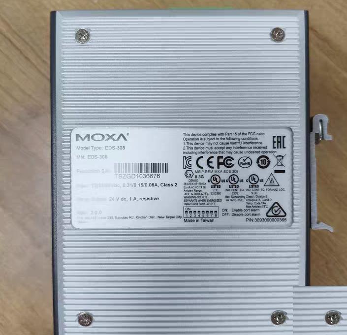 MOXA EDS-308 8 12 24 48VDC 24V