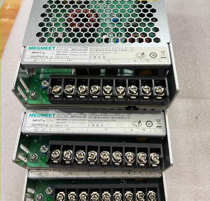 MPT210-12V    210W 12V 17A