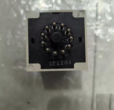 MS4SM-AP 100-240VAC 0 05s-60h AC-15 2A 250V DC-13 0 5A 30V