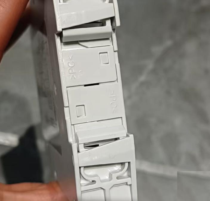 MSI-SR-ES31-01 3 1 2 800 20