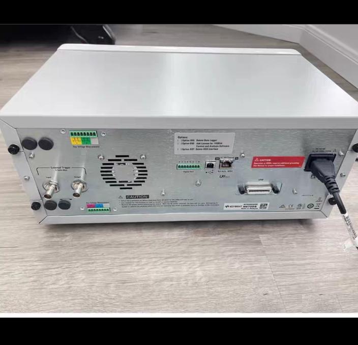 N6705B 2 SMU N6781A