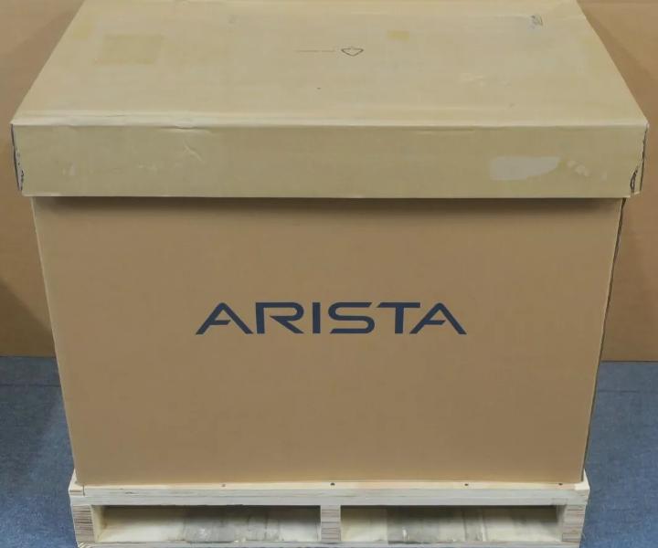 DCS-7308 8-Slot EM-7300X-32Q-LC EM-7300-SUP