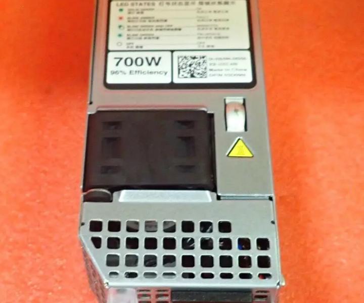 Hot-Plug 80-Plus 16th 700W 3D09N