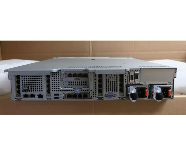 R760xs 256GB 8Bay