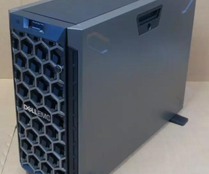 T440 4210R 64GB 900GB 8Bay