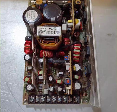 NFS200-7601     300W 100-240V 4 0-2 0A