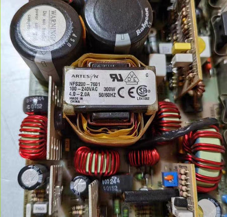 NFS200-7601     300W 100-240V 4 0-2 0A