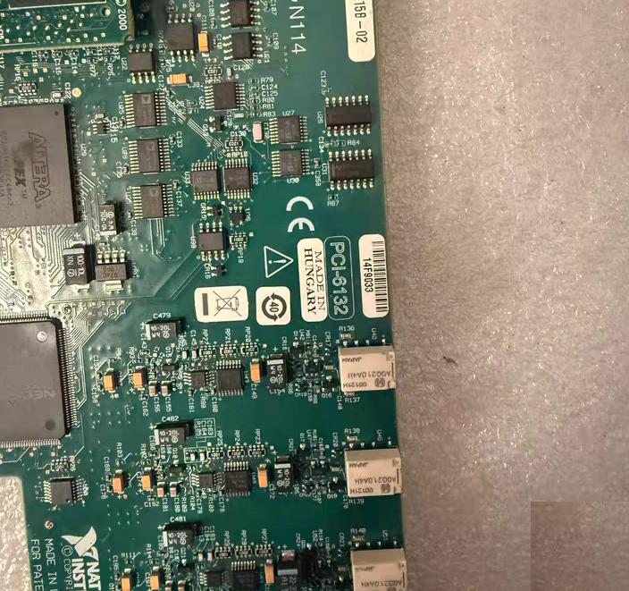 NI PCI-6132 5